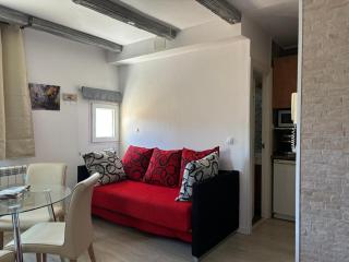 ACOGEDOR ESTUDIO FAMILIARE 2-4 Per ZONA BAJA - 7