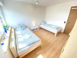 IV Apartment 12 Personen - Monteurzimmer - Ferienwohnung - Kronwieden - Loiching - 9