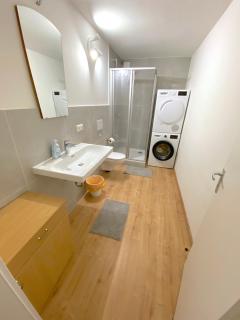 IV Apartment 12 Personen - Monteurzimmer - Ferienwohnung - Kronwieden - 8