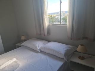 Kitnet 301 centro linda vista por sol com tv smart e ar - 3