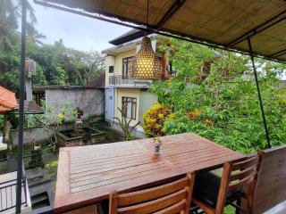 Nyoman Sandi Guest House - Ubud - 8