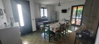 Villa con giardino sul lungomare - Campofelice di Roccella - 1