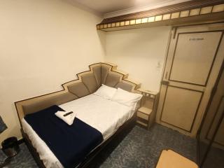 Hotel Platinum Residency Colaba - Mumbai - 1