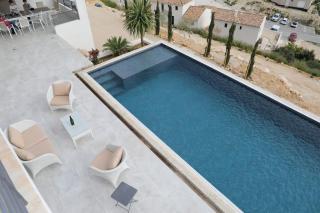 Belle contemporaine avec piscine proche d'Aix en Provence - Rognes - 8