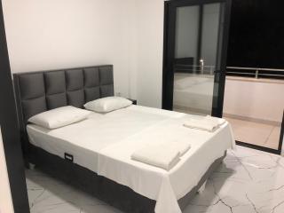 Royal City View Luxury Apartments - 4