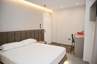 Hotel Vila Emes - Durazzo - 8