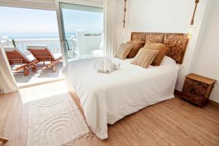 Mara's Apartments Torremolinos SEAVIEWS - First Line Beach - Duplex Penthouse - Torremolinos - 9