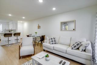 Chic Montgomery Condo with Balcony and Pool Access! - Montgomery - 5