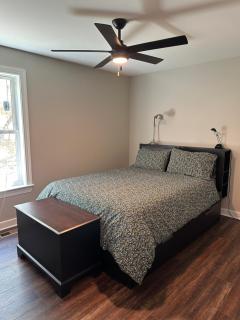 All Decked Up - wifi, view, river access, fire pit, 3 bedrooms, games, family friendly - Great Cacapon - 1