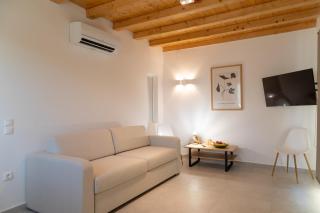 Frances Mykonos - Tourlos - 3