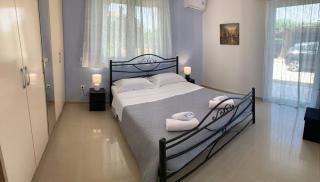 Vagias Home - 8