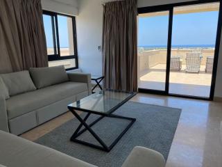 Panoramic infinity view a spacious penthouse in SwanLake Ras-Elhkma - Ras Elhekma - 1