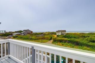 Deck and Walk to Beach Southern Oregon Coast Home! - Gold Beach - 8