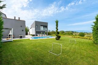 Villa Lux Croatia with heated pool - Donji Zemunik - 6