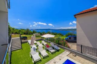 Apartments in Crikvenica 5648 - 8