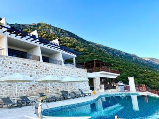 Kaleli Deluxe Homes - 8