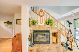 Great Barrington Lakeside Getaway with Kayak and Grill - 3