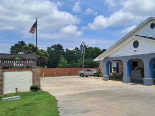 Countryside Inn - Harleyville - 7