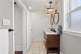 AC 6BR2BA Quiet Island House Near Casinos - 8