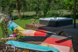 Ancien moulin avec Jacuzzi - Thonac - 0
