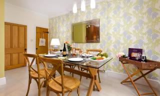 Pippin Cottage - 1