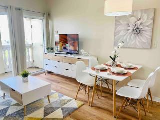 Walking Distance from Universal One Bedroom Resort - 7