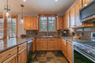 Fairway Drive 13113 by East West Hospitality - 3