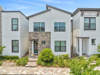 Domani Modern 4 BR near Disney - 3