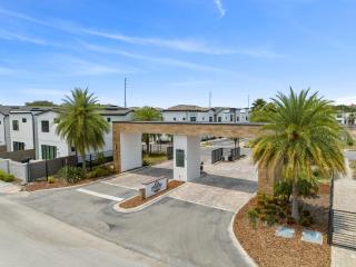 Domani Modern 4 BR near Disney - 6