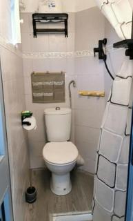 Voltri Genova - Arenzano meno di 2 k m dal mare - 1