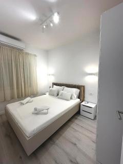 Cozy Apartment Manuela In Dubrovnik With apartment Sea View - Dubrovnik - 3