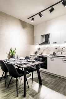 Flats Avenue 236- A - 6