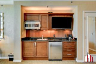 MGM Signature-20-604 Jacuzzi Studio - 9