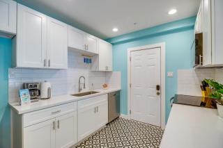 Central Houston Apartment w/ Furnished Patio! - 2