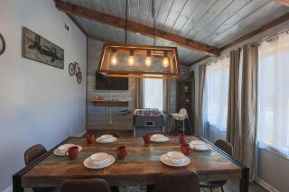 Relaxing 3BR Cottage 1 mile to Main st attractions Views - 4