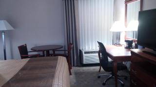 Days Inn by Wyndham Englewood Dayton Airport - 8