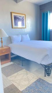 Ocean Shores Inn & Suites - 4