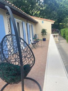 Villa spacieuse, au calme, en bord de rivière - Lauroux - 9