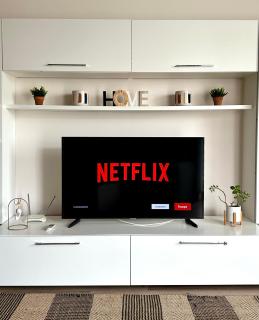 MoonLight Charming Shelter - spacious, 180º Balcony View - 8