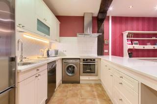 Ribera Market Old Town by Next Stop Bilbao - 5