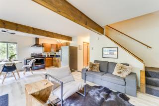Roscommon Chalet with Hot Tub Near Higgins Lake! - 5