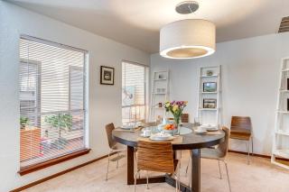 Edmond Townhome with Pool Access Near Arcadia Lake! - Edmond - 4