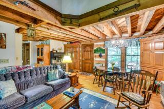 Peaceful Burnsville Cabin By South Toe River! - 6