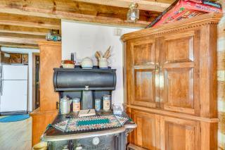 Peaceful Burnsville Cabin By South Toe River! - 2
