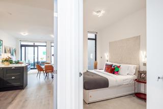 Gorgeous Two-Bedroom Two-Bathrooms Flat Near Acton Main Line Station - Londra - 7