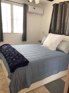 Sunny breeze 2 bed apt airport and beaches are close - San Juan - 6