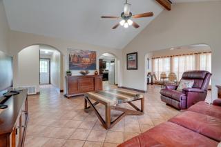 6 Mi to Dtwn Austin Home with 2 Patios and Grill - Austin - 4