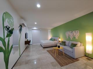 New! Beautiful studio steps away from 5th Av & Beach -GYM - Pool By Yeah - Playa del Carmen - 1