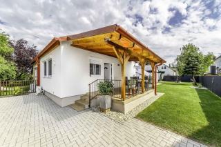 Holiday home in Balatonkeresztur 51170 - Balatonkeresztúr - 1