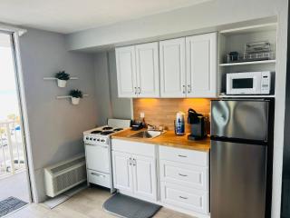 Oceanfront Oasis - Daytona Beach - 3